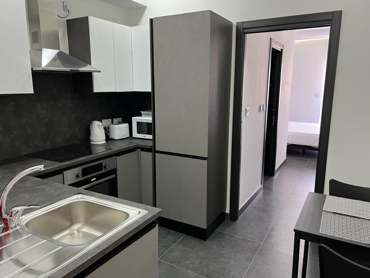 Cosy & Modern Top Floor 1-Bedroom Apartment St. Paul's Bay Exterior foto