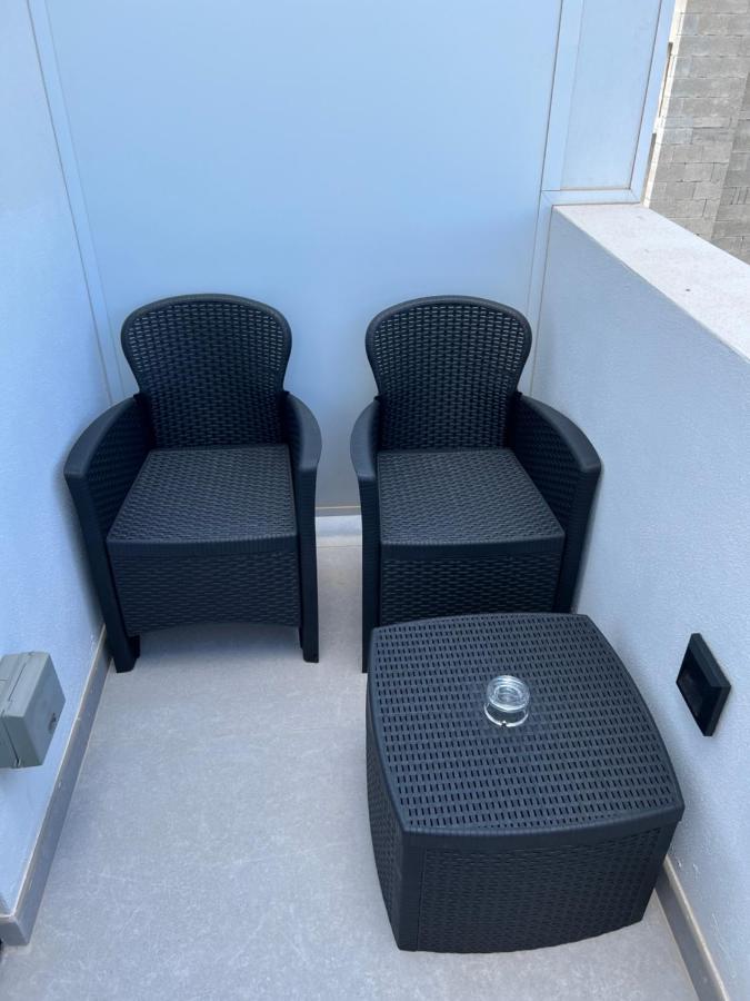 Cosy & Modern Top Floor 1-Bedroom Apartment St. Paul's Bay Exterior foto